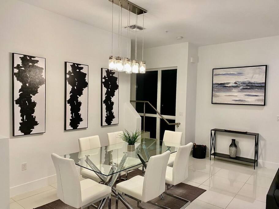 Across The Ocean Few Steps To Beach Contemporary Three Bedroom Townhouse 帕诺滩 外观 照片