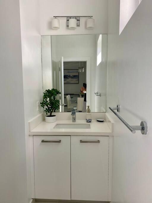 Across The Ocean Few Steps To Beach Contemporary Three Bedroom Townhouse 帕诺滩 外观 照片