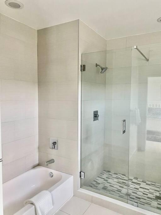 Across The Ocean Few Steps To Beach Contemporary Three Bedroom Townhouse 帕诺滩 外观 照片