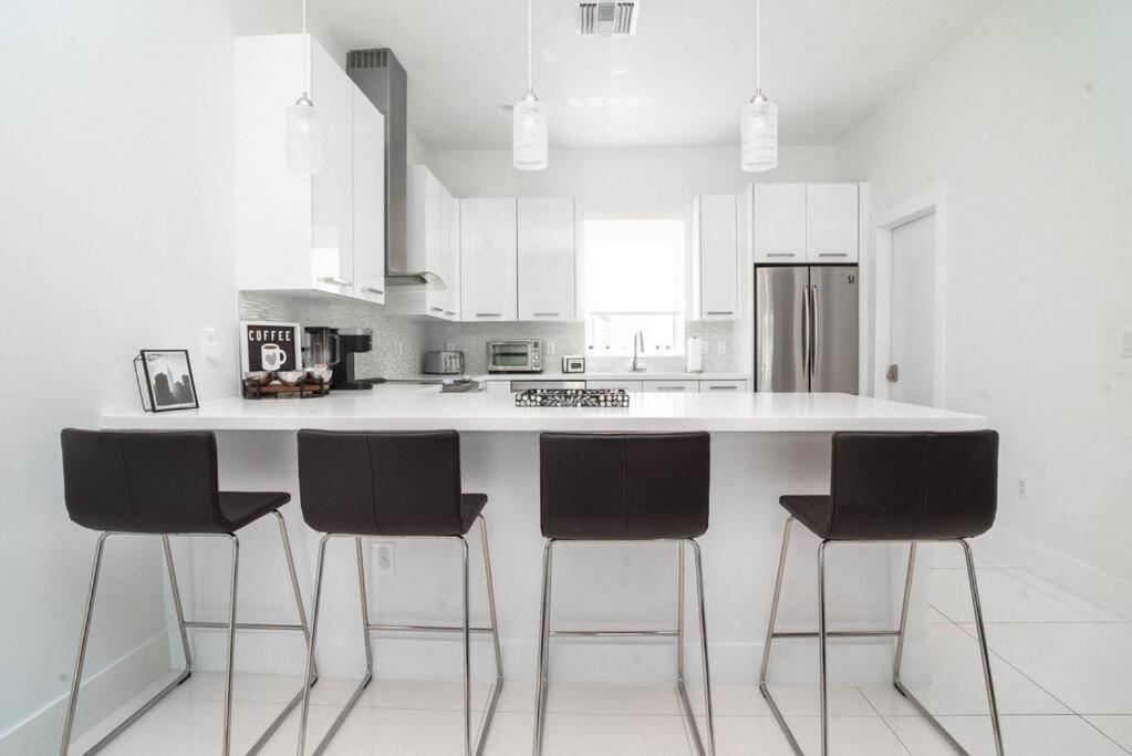 Across The Ocean Few Steps To Beach Contemporary Three Bedroom Townhouse 帕诺滩 外观 照片