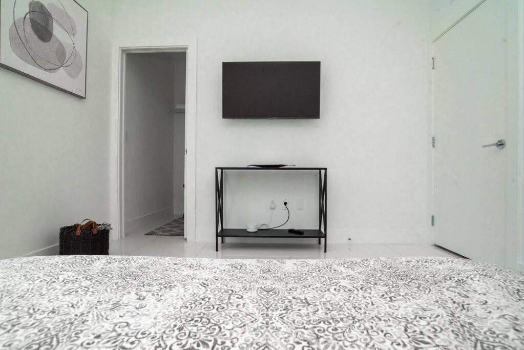 Across The Ocean Few Steps To Beach Contemporary Three Bedroom Townhouse 帕诺滩 外观 照片