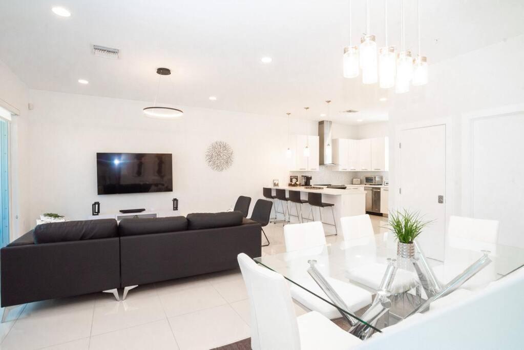 Across The Ocean Few Steps To Beach Contemporary Three Bedroom Townhouse 帕诺滩 外观 照片