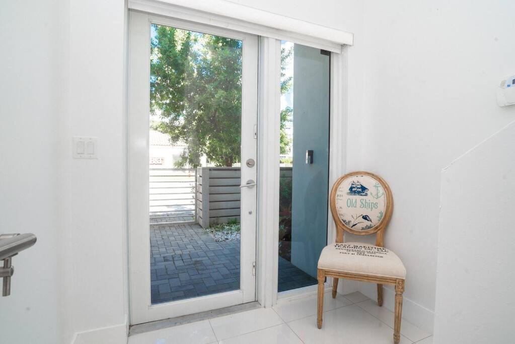 Across The Ocean Few Steps To Beach Contemporary Three Bedroom Townhouse 帕诺滩 外观 照片