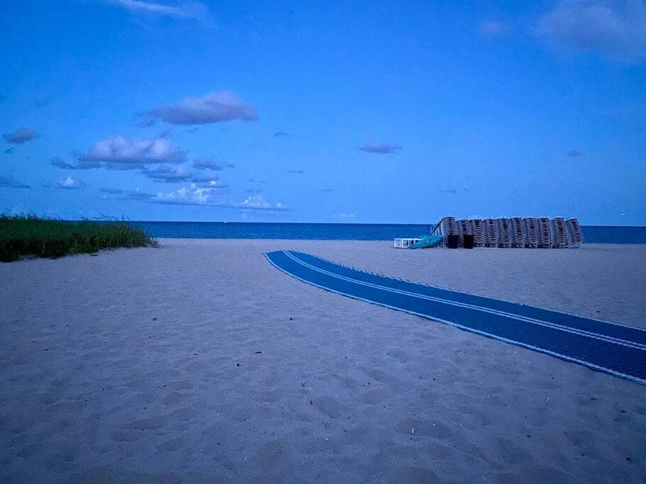 Across The Ocean Few Steps To Beach Contemporary Three Bedroom Townhouse 帕诺滩 外观 照片